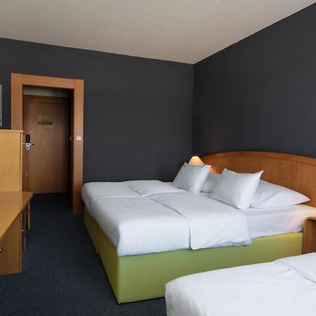 Orea Hotel Voro Brno Exterior photo